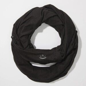 Beyond Yoga Black Infinity Scarf with hidden zipper compartment